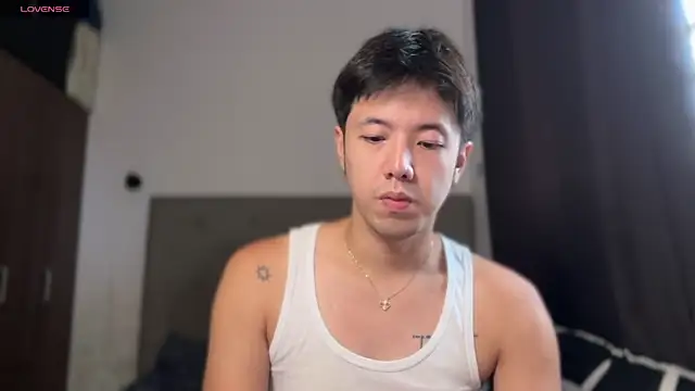 Snapshot of Addictiveboi chatting on July 15, 3:12 am Addictiveboi online show from July 15, 3:12 am