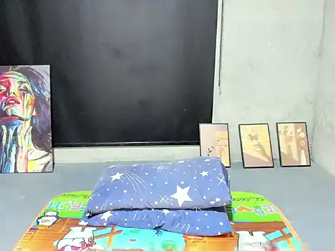 Snapshot of Colette_Thompson chatting on February 10, 2:10 pm Colette Thompson online show from February 10, 2:10 pm