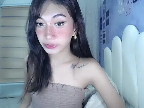 Snapshot of Asianbarbie05 chatting on May 31, 1:40 pm Asianbarbie05 online show from May 31, 1:40 pm
