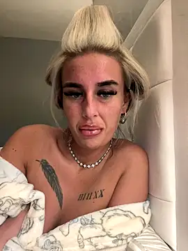 EllieMaeBaby online show from November 24, 10:42 pm