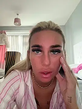 EllieMaeBaby online show from February 12, 11:05 am