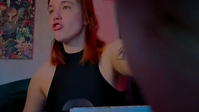 Snapshot of the_high_priestess chatting on May 15, 5:03 am the high priestess online show from May 15, 5:03 am