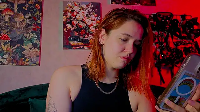 Snapshot of the_high_priestess chatting on May 16, 5:15 am the high priestess online show from May 16, 5:15 am