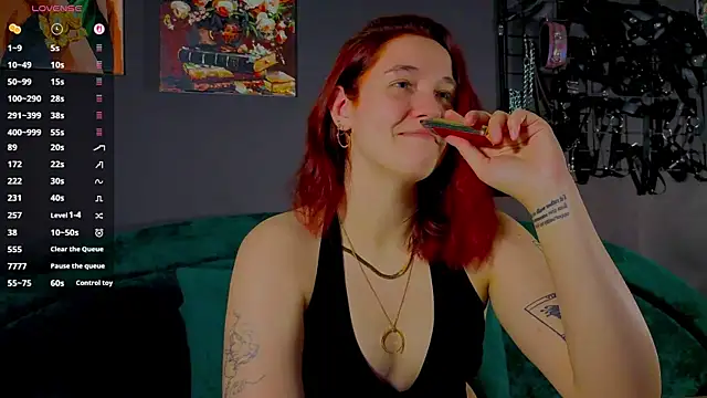 Snapshot of the_high_priestess chatting on June 7, 2:48 am the high priestess online show from June 7, 2:48 am