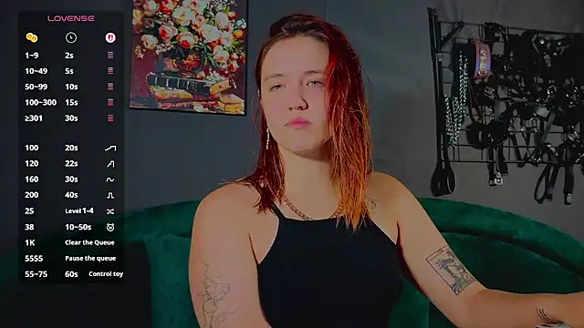 Snapshot of the_high_priestess chatting on July 25, 3:04 am the high priestess online show from July 25, 3:04 am