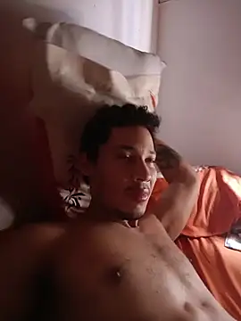 RuiMaddoox online show from November 13, 3:55 pm