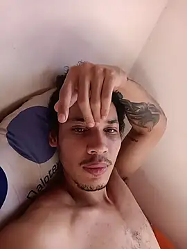 RuiMaddoox online show from November 14, 2:05 pm