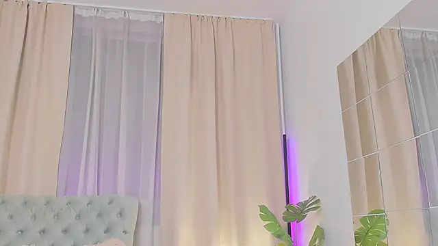  xhotbaby online show from April 28, 4:28 am