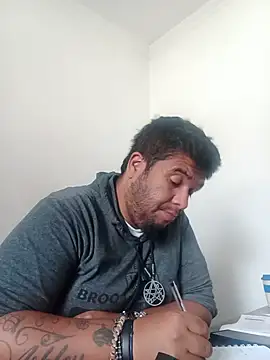 Snapshot of Rolo-Sumiso chatting on June 10, 1:54 pm Rolo-Sumiso online show from June 10, 1:54 pm