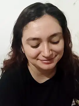 Anaa Rose online show from December 5, 2:58 pm