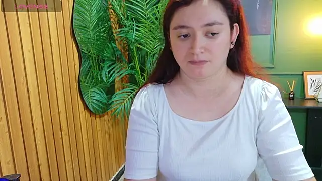 Snapshot of Anaa_Rose chatting on July 1, 5:23 pm Anaa Rose online show from July 1, 5:23 pm