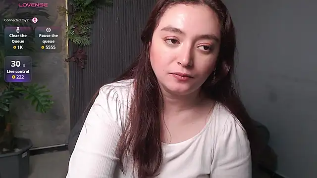 Snapshot of Anaa_Rose chatting on July 15, 5:29 pm Anaa Rose online show from July 15, 5:29 pm