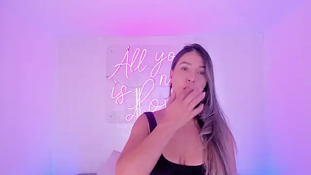 aleksandramiller  online show from November 17, 4:40 am