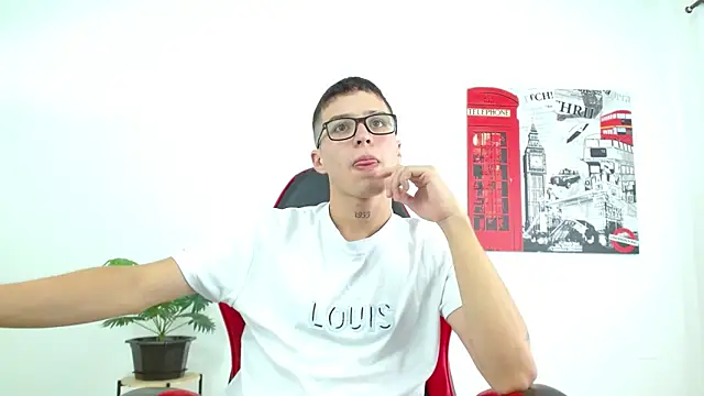 Snapshot of Cumandres18 chatting on October 7, 2:03 pm Cumandres18 online show from October 7, 2:03 pm