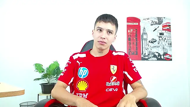 Snapshot of Cumandres18 chatting on October 10, 2:16 pm Cumandres18 online show from October 10, 2:16 pm