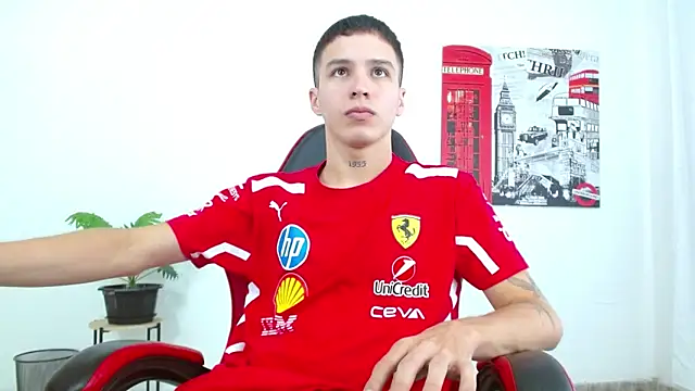 Snapshot of Cumandres18 chatting on November 13, 4:39 pm Cumandres18 online show from November 13, 4:39 pm