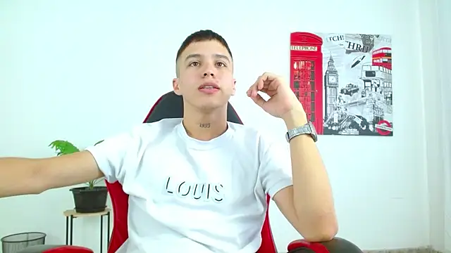 Snapshot of Cumandres18 chatting on November 18, 2:43 pm Cumandres18 online show from November 18, 2:43 pm