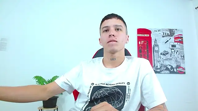 Snapshot of Cumandres18 chatting on November 24, 2:17 pm Cumandres18 online show from November 24, 2:17 pm