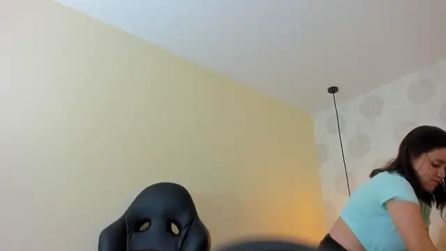 GIANAMILLER6 online show from February 16, 12:12 pm