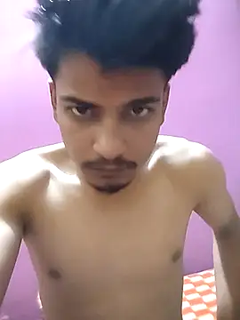 Snapshot of KaranSingh0m chatting on May 12, 8:50 pm KaranSingh0m online show from May 12, 8:50 pm