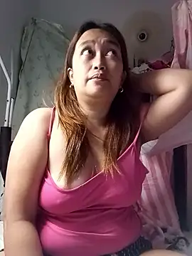 Snapshot of Im_filipina143 chatting on March 8, 5:17 pm Im filipina143 online show from March 8, 5:17 pm