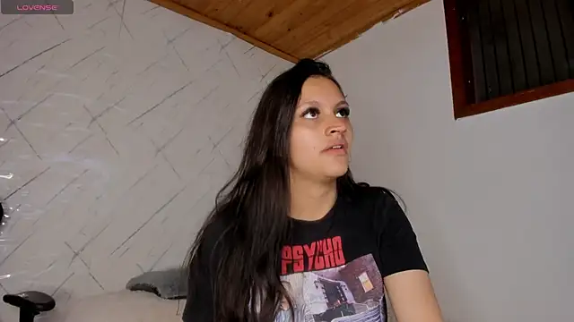 Snapshot of sam_as_ chatting on March 16, 2:50 am sam as online show from March 16, 2:50 am