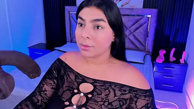 Hannasscott online show from November 4, 12:04 pm