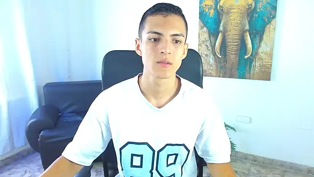 Matiius18 online show from May 12, 1:52 pm