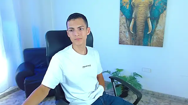 Matiius18 online show from May 14, 3:19 pm
