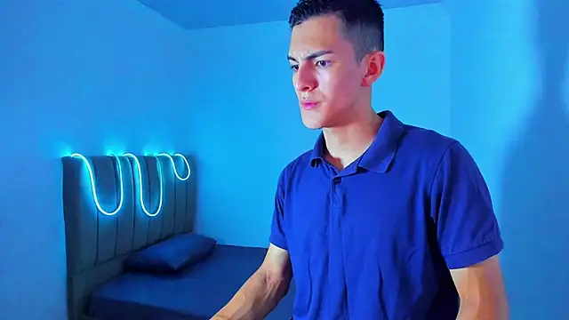 Matiius18 online show from June 12, 1:43 pm