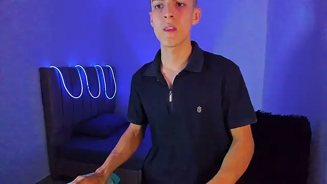 Matiius18 online show from July 31, 3:11 pm