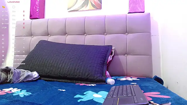 Lola wish1 online show from November 28, 4:15 am