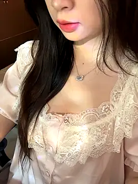 Nana kute20 online show from November 20, 7:30 am