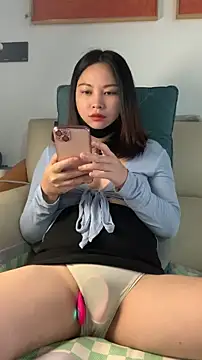 zhizhinaigai online show from April 30, 3:35 am