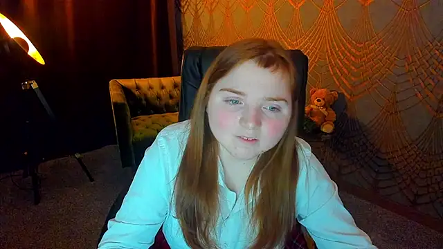 Snapshot of KattyRose8 chatting on June 18, 6:01 pm KattyRose8 online show from June 18, 6:01 pm