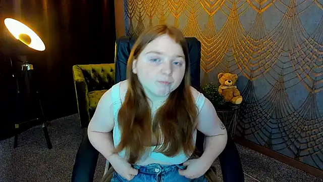 Snapshot of KattyRose8 chatting on July 21, 5:43 am KattyRose8 online show from July 21, 5:43 am