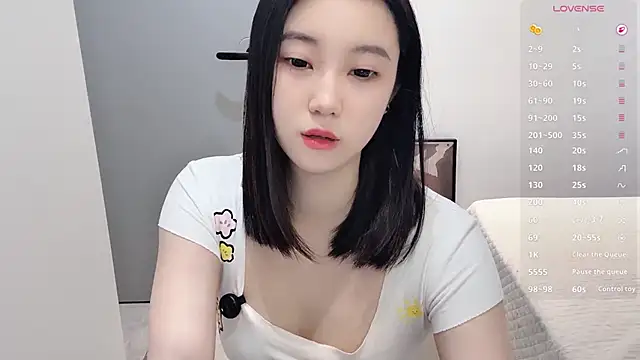 Snapshot of seoYuki chatting on June 5, 8:20 am seoYuki online show from June 5, 8:20 am