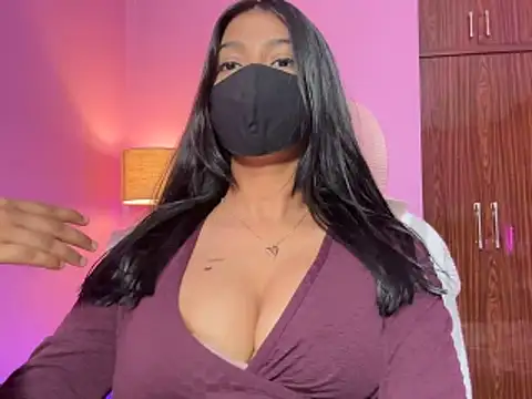 Snapshot of Neha18 chatting on June 3, 2:44 pm Neha18 online show from June 3, 2:44 pm