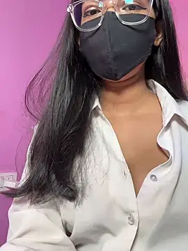 Snapshot of Neha18 chatting on June 23, 1:53 pm Neha18 online show from June 23, 1:53 pm
