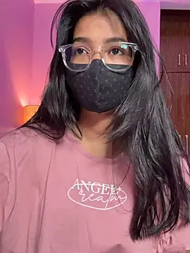 Snapshot of Neha18 chatting on June 28, 4:24 pm Neha18 online show from June 28, 4:24 pm