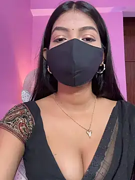 Snapshot of Neha18 chatting on July 3, 7:37 am Neha18 online show from July 3, 7:37 am