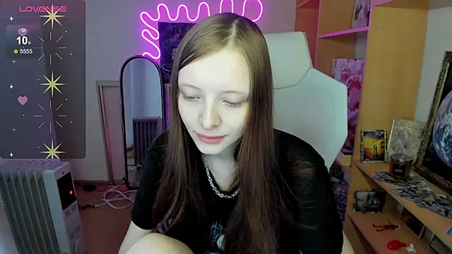 AliceHaris online show from November 22, 3:27 am