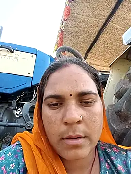 Snapshot of Radha_hotx chatting on October 18, 8:37 am Radha hotx online show from October 18, 8:37 am