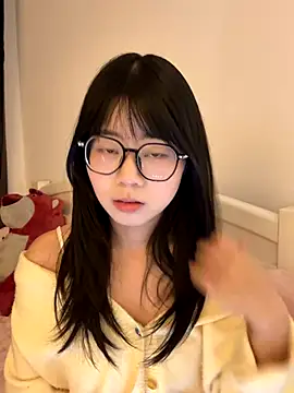 Ella-A9 online show from December 5, 4:03 pm