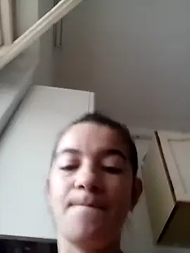 alinaalinutzq online show from November 28, 8:06 am