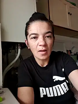 alinaalinutzq online show from December 21, 6:53 am