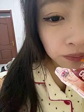 MengMeng0515 online show from December 14, 11:59 am