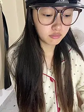MengMeng0515 online show from June 24, 1:32 pm