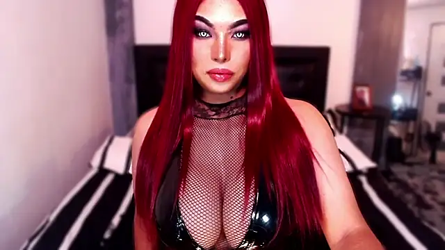 Snapshot of xTrixieMae chatting on September 12, 8:47 am xTrixieMae online show from September 12, 8:47 am