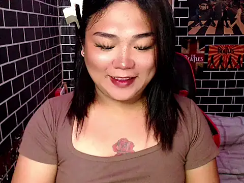 Snapshot of luluakovi_69 chatting on September 25, 9:24 am luluakovi 69 online show from September 25, 9:24 am